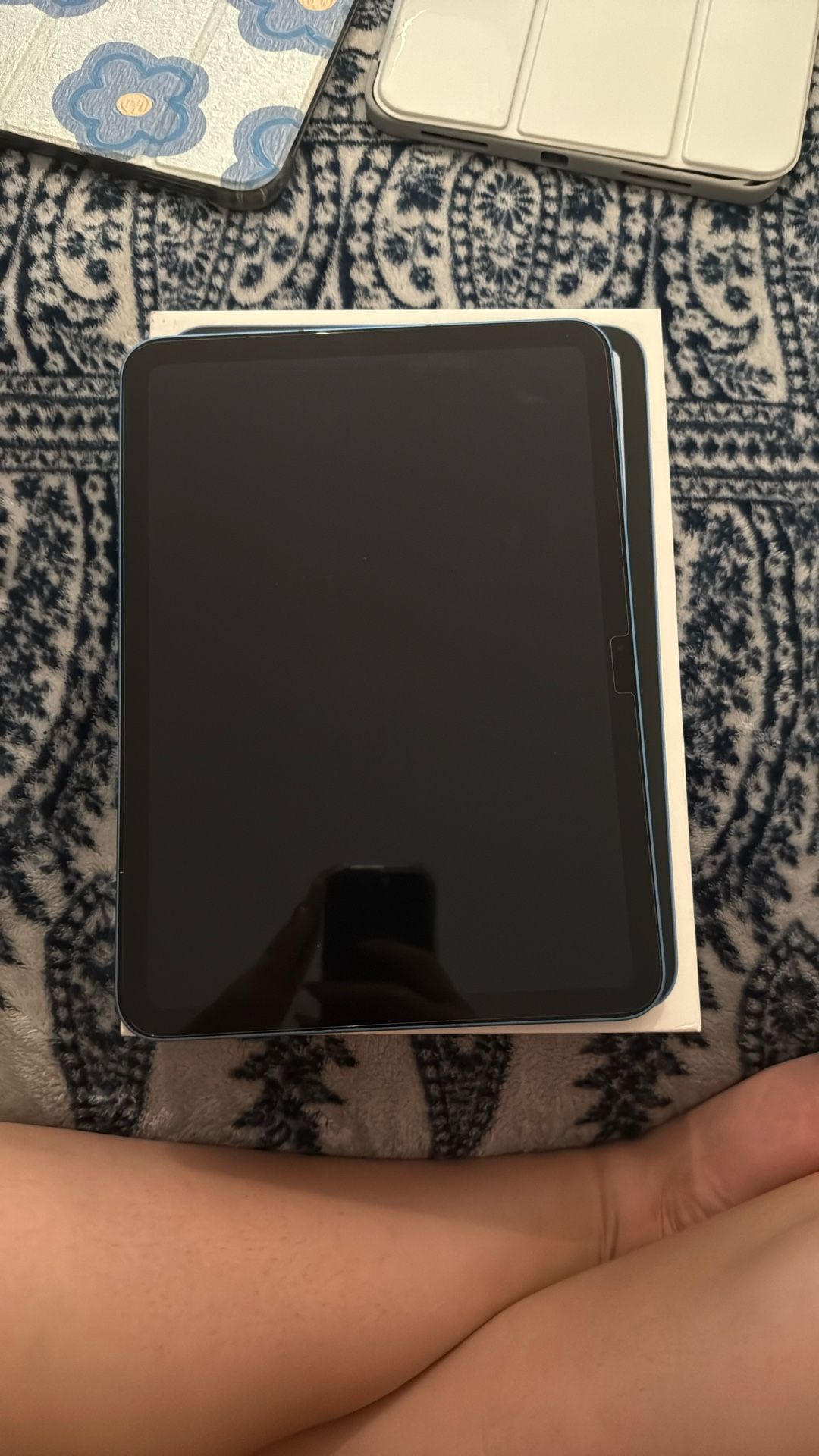 Blue Ipad 10th Gen 64gbs
