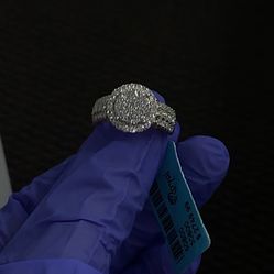 10k Gold with moissanite Diamond Ring