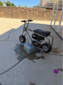 Mini bike for sell willing to negotiate good condition turns on right away better deal if you take the other mini bike on my page!. OBO PICKUP ONLY CA