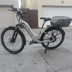 Aventon Level 2 Step Through E Bike Low Miles 