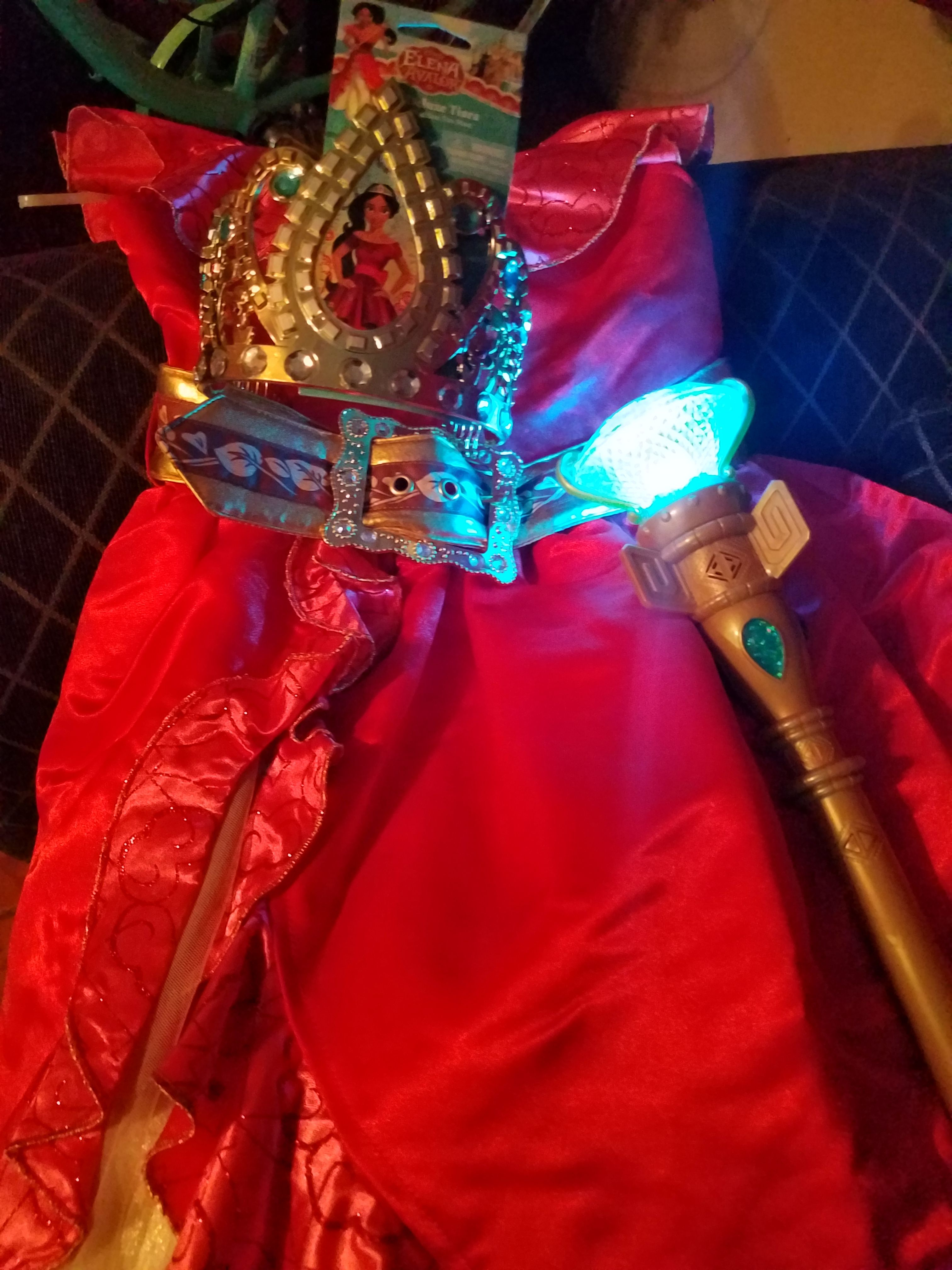 Vestidito de Elena /Avalor con la corona y su diamante