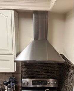 Windster 30" Stainless Steel Wall Range Hood (600 CFM)