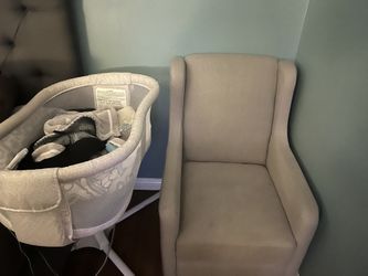 Bassinet / Rocking Chair