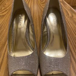 Katie And Kelly Dress Shoes Size 9 Glitter Gold 