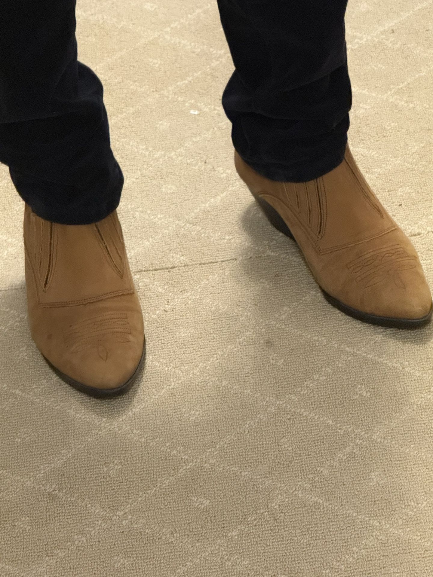 Women’s Suede Slip on Boots