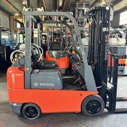 TOYOTA PROPANE FORKLIFT 
