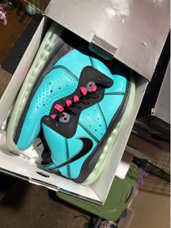 LeBron 8 South Beach size 9