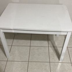 Beautiful White Table 
