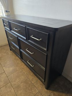 Large Dresser 64L 18W 39H