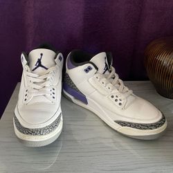 Air Jordan 3 Retro - Size 9 1/2 - White, Black and Dark Iris