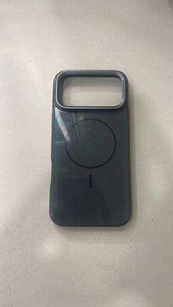 iPhone 17 case with wireless charging