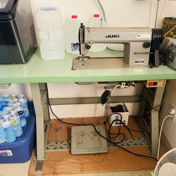 Juki Sewing Machine 