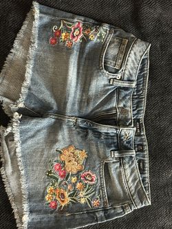 Miss Me Shorts
