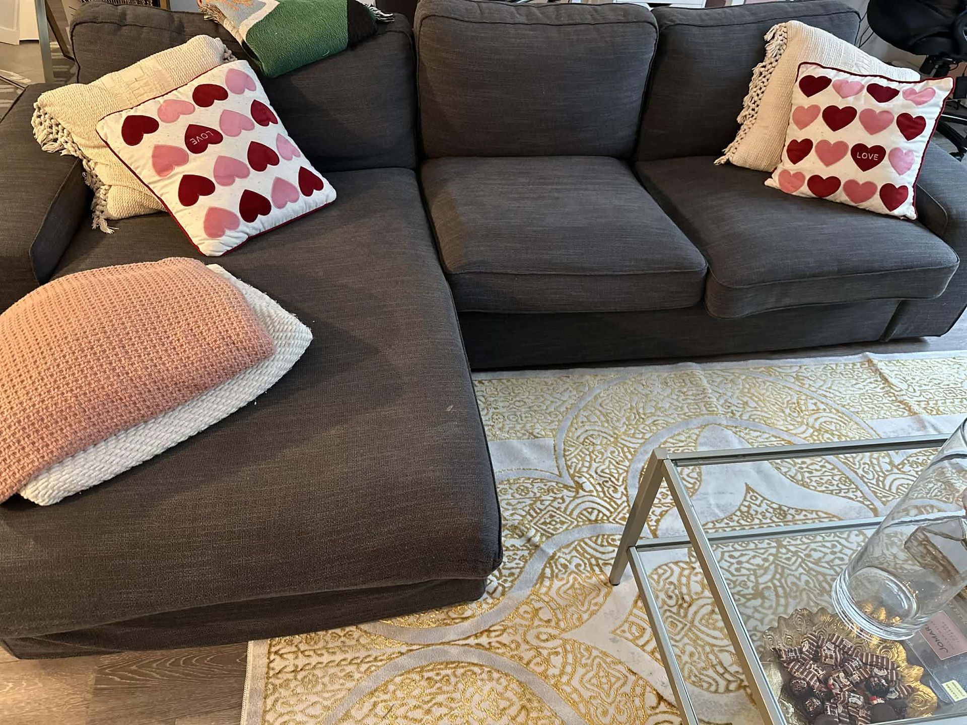 STYLISH MOVING SALE – MODERN FURNITURE, EXCELLENT CONDITION – MUST GO FAST