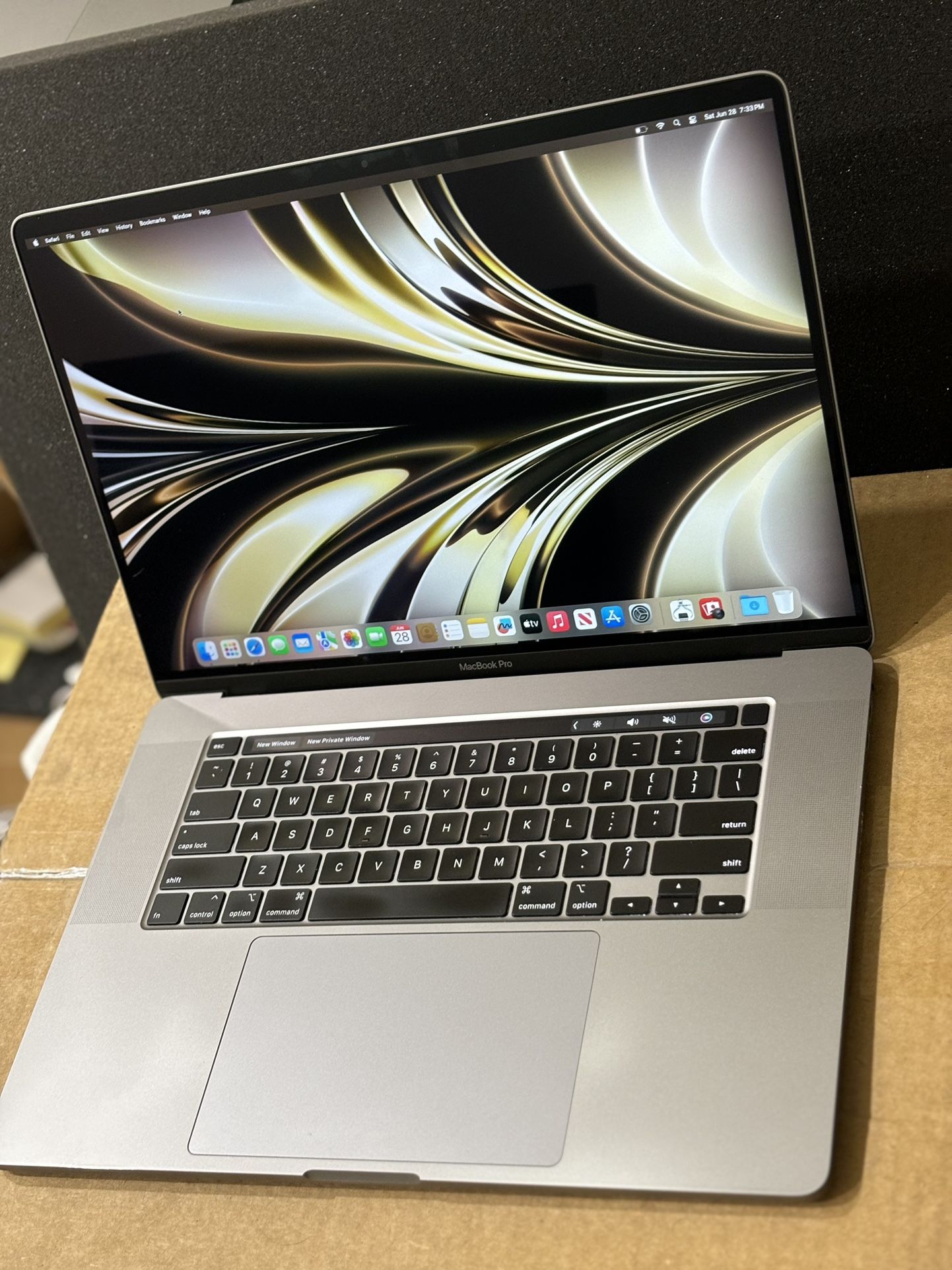MacBook Pro 16 2019 32 gb ram 512 gb ssd