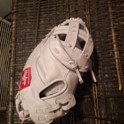 Rawlings Softball Glove
