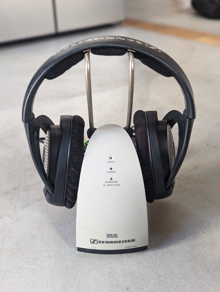 Senheizer HDR 130 Wireless Headphones 