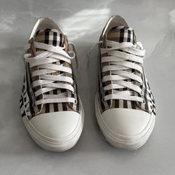 Burberry Check Sneakers EU 43