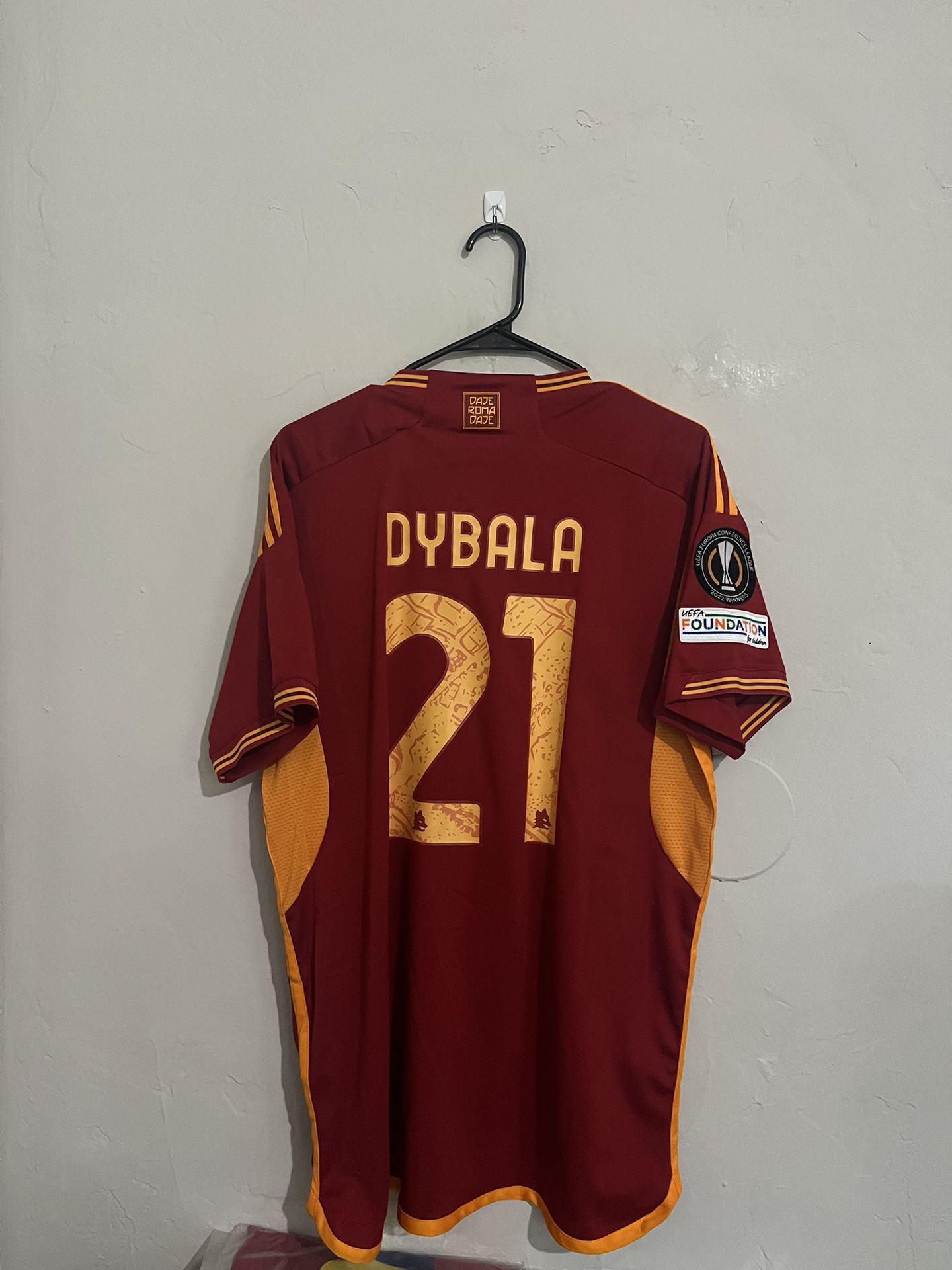 タ*ィ様 AS Roma 2023-24 Dybala 21 ユニフォームLサイ タ*ィ様 AS