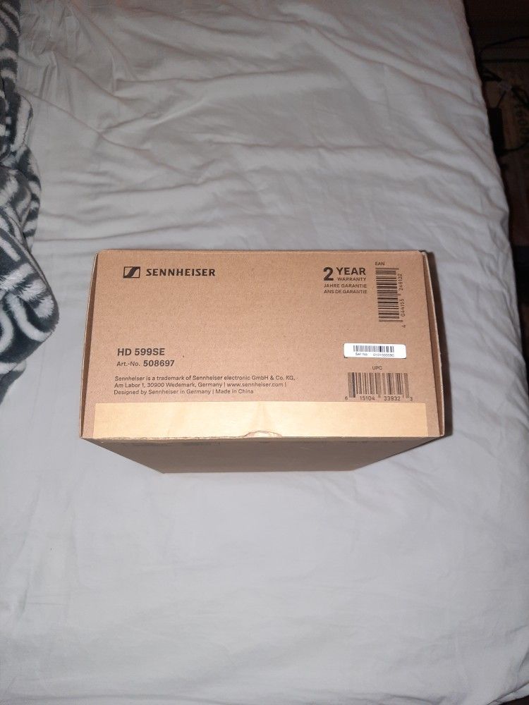 Sennheiser HD 599 SE Around Ear Open Back Headphone for Sale in
