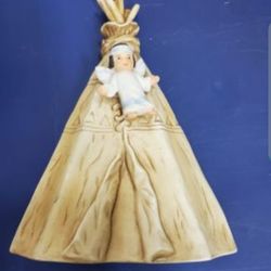 Vintage Tee Pee Figurine 