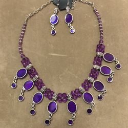 Earring and necklace sets