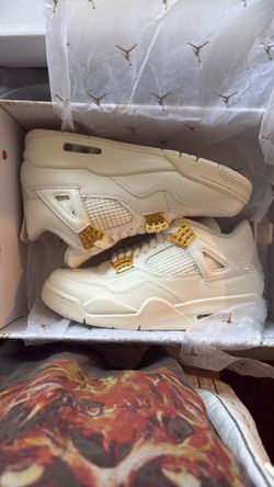 JORDAN 4 Metallic Gold