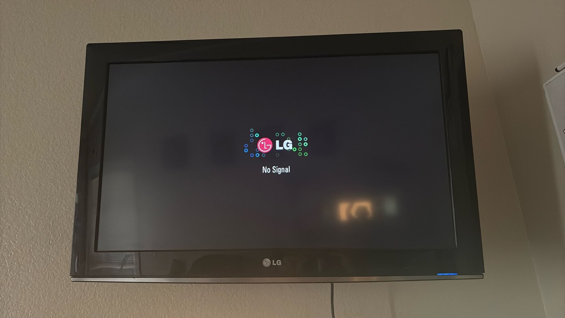 32” Inch Lg Tv 