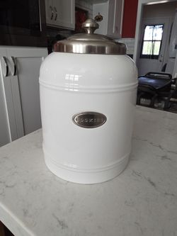 Williams-Sonoma Cookie Jar
