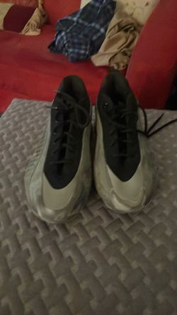 Size 8 basketball shoes