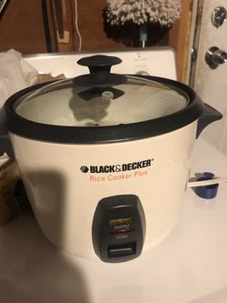 BLACK And DECKER RICE COOKER PLUS VEGETABLE STEAMER for Sale in Sumner, WA  - OfferUp