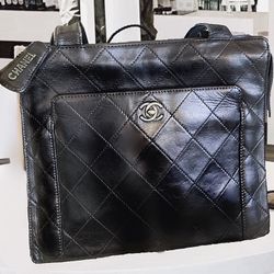 RARE CHANEL Black Matrasse Vintage Shoulder Bag