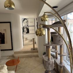 Vintage ‘70s 3-bulb, gold metal floor lamp with marble base