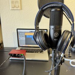 Recording Studio Bundle + MacBook Pro