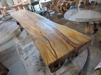 Long bench media table