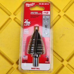 Milwaukee
7/8 in. - 1-3/8 in. #12 Black Oxide Step Drill Bit (5-Steps)