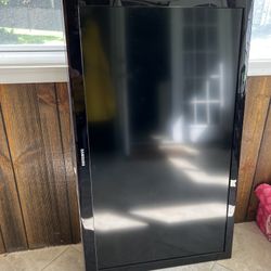 Samsung 52” TV