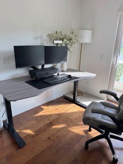 Adjustable standup desk - ApexDesk, grey & black