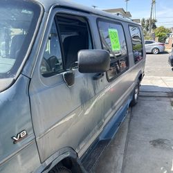 1995 Dodge Ram Van 2500 Big Crispy Clean Inside All Original No Burns Bumps Or Bruises Outside Is Rated Rusted Slap Some Clear On It , A Quick Sanding