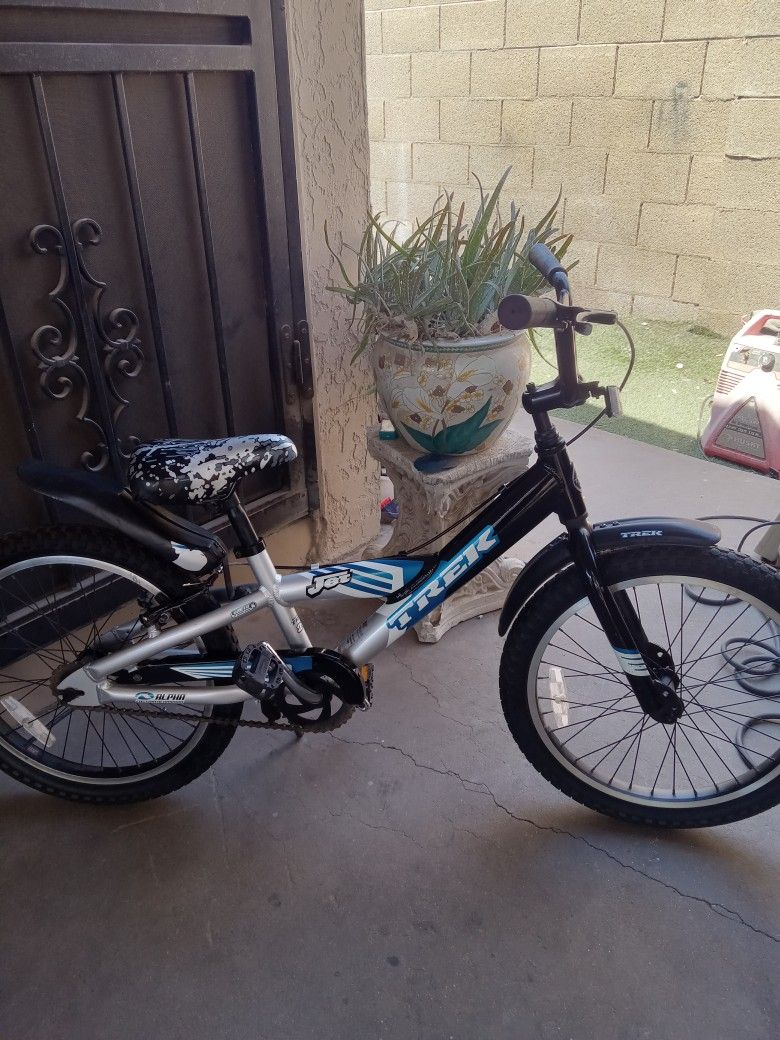 Bike TREK For Kids Tires Size 20