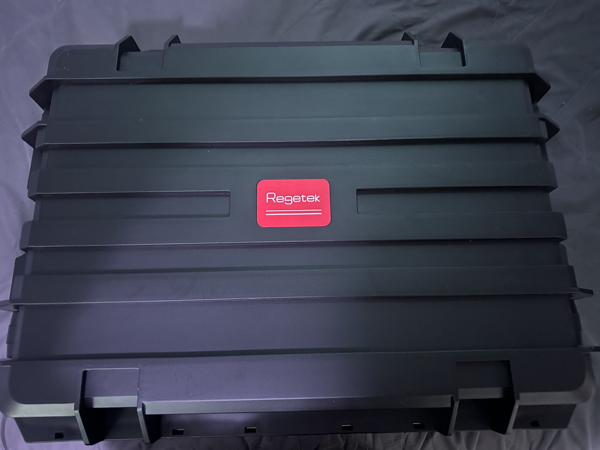 Regetek Waterproof Rolling Case