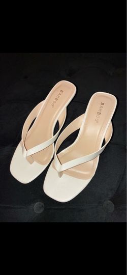 Bamboo White Thong Kitten Heeled Sandals