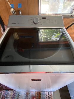 Maytag Bravos XL washing machine