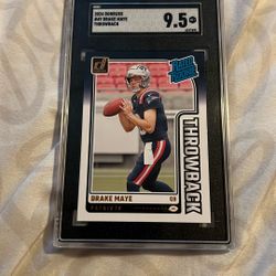 3 x  Drake Maye Rookie Cards !!!!!!!!!! Wont Last Long.