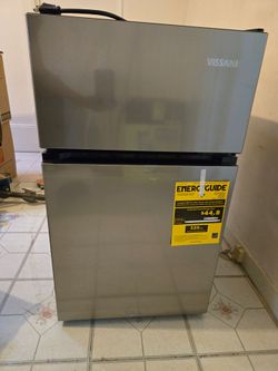 Mini Fridge with Freezer - 3.1 cu ft