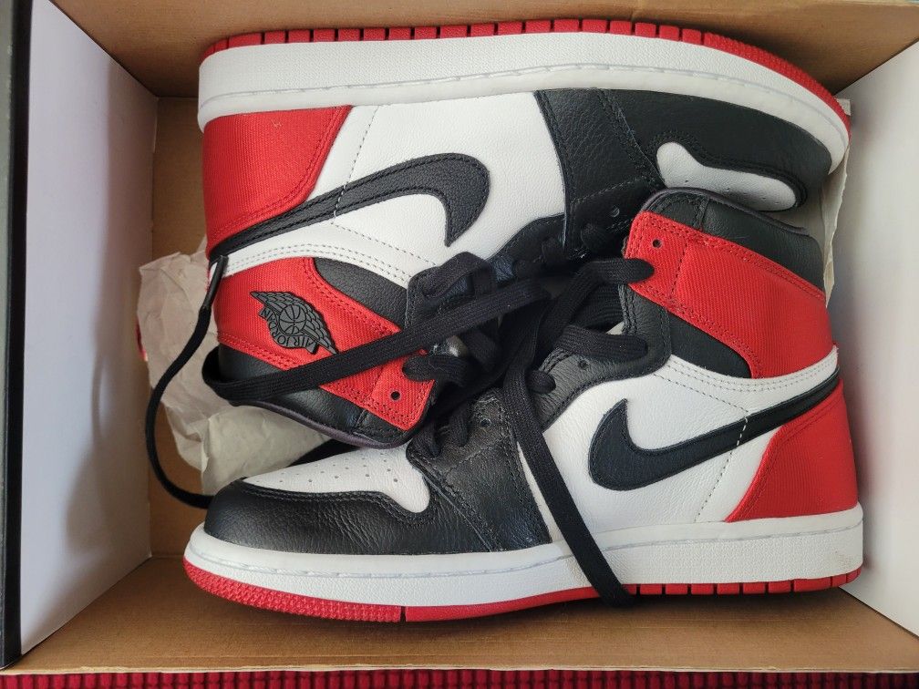 WMNS Jordan 1 High OG Satin