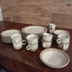 Set of Dishes