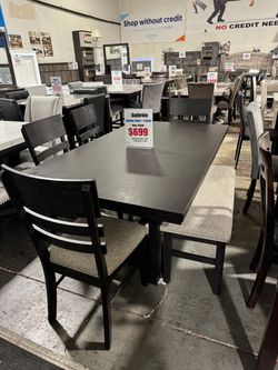 
🔥 BRAND NEW DINING SET – Financing Available!