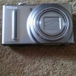 Nikon Coolpix S9050***no Charger