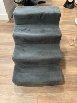 Dog stairs